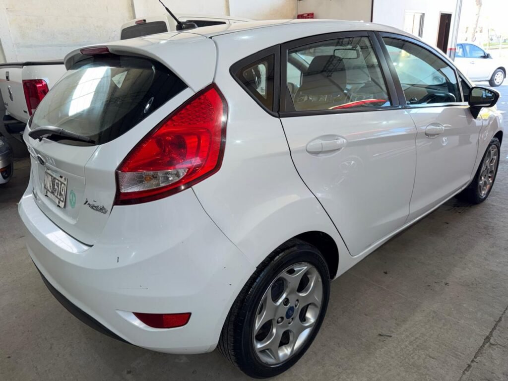 Ford Fiesta Kinetic Titanium Full 1.6 2012