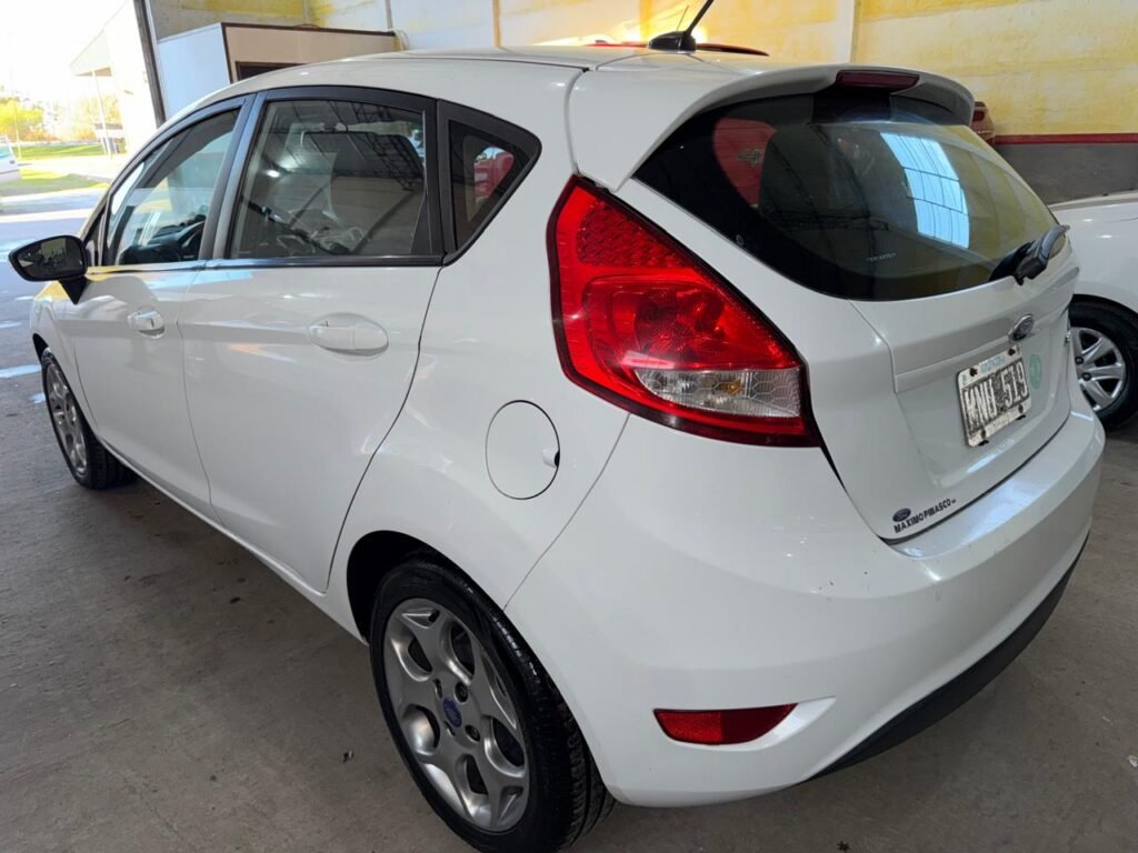 Ford Fiesta Kinetic Titanium Full 1.6 2012