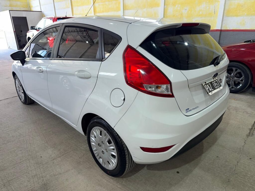 Ford Fiesta Kinetic S 1.6 2014