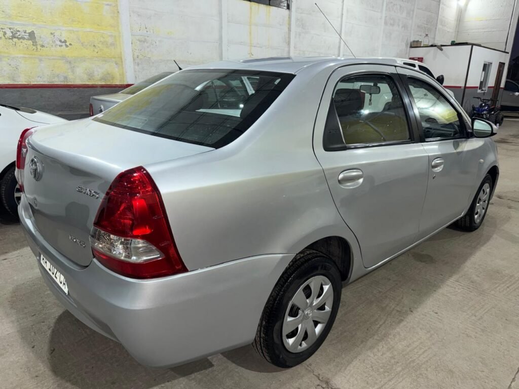Toyota Etios 1.5 2016