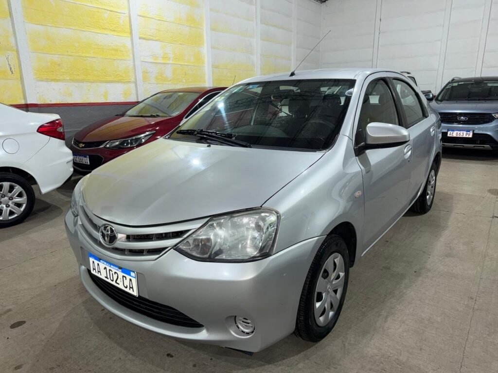 Toyota Etios 1.5 2016
