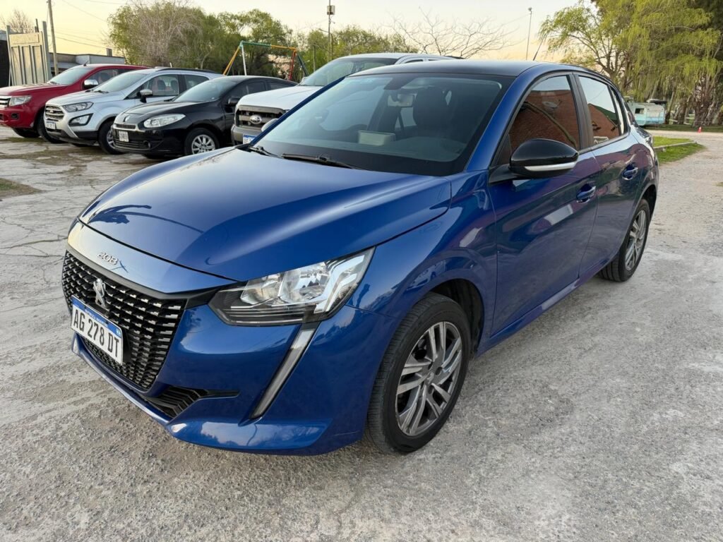 Peugeot 208 Allure  1.6 2023