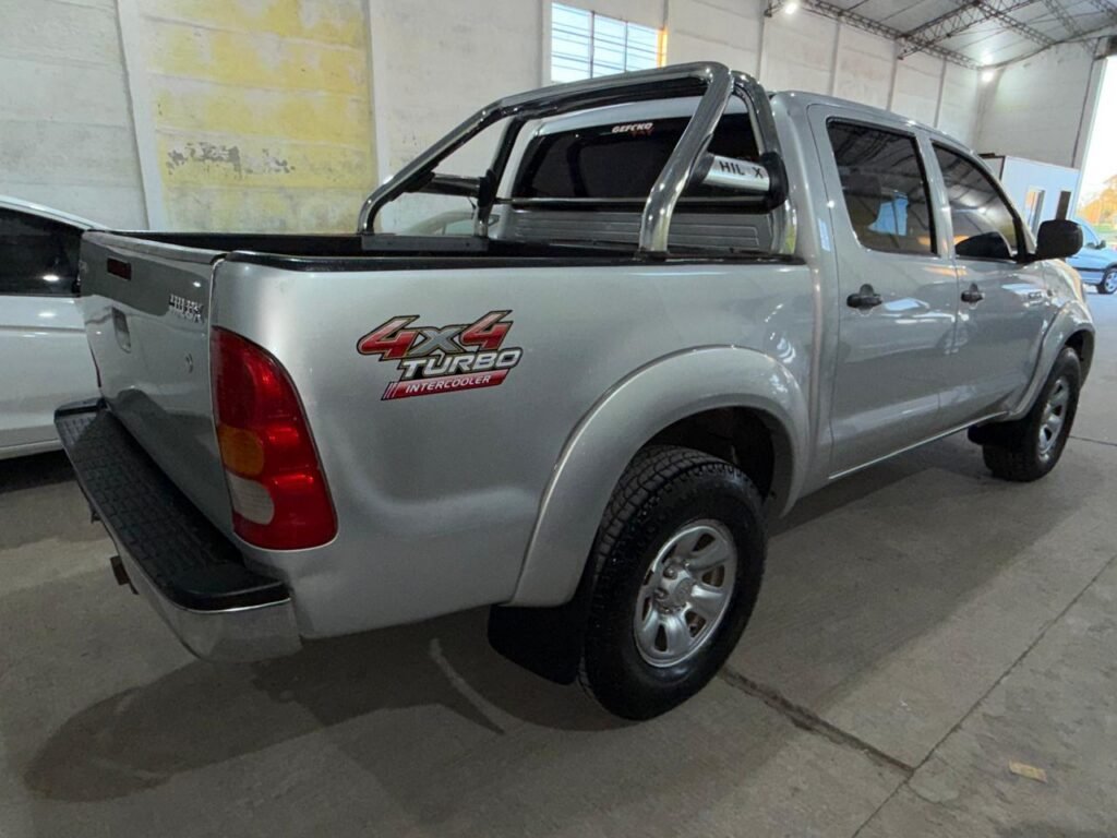 Toyota Hilux SR 3.0 2010