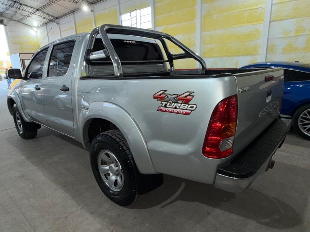 Toyota Hilux SR 3.0 2010