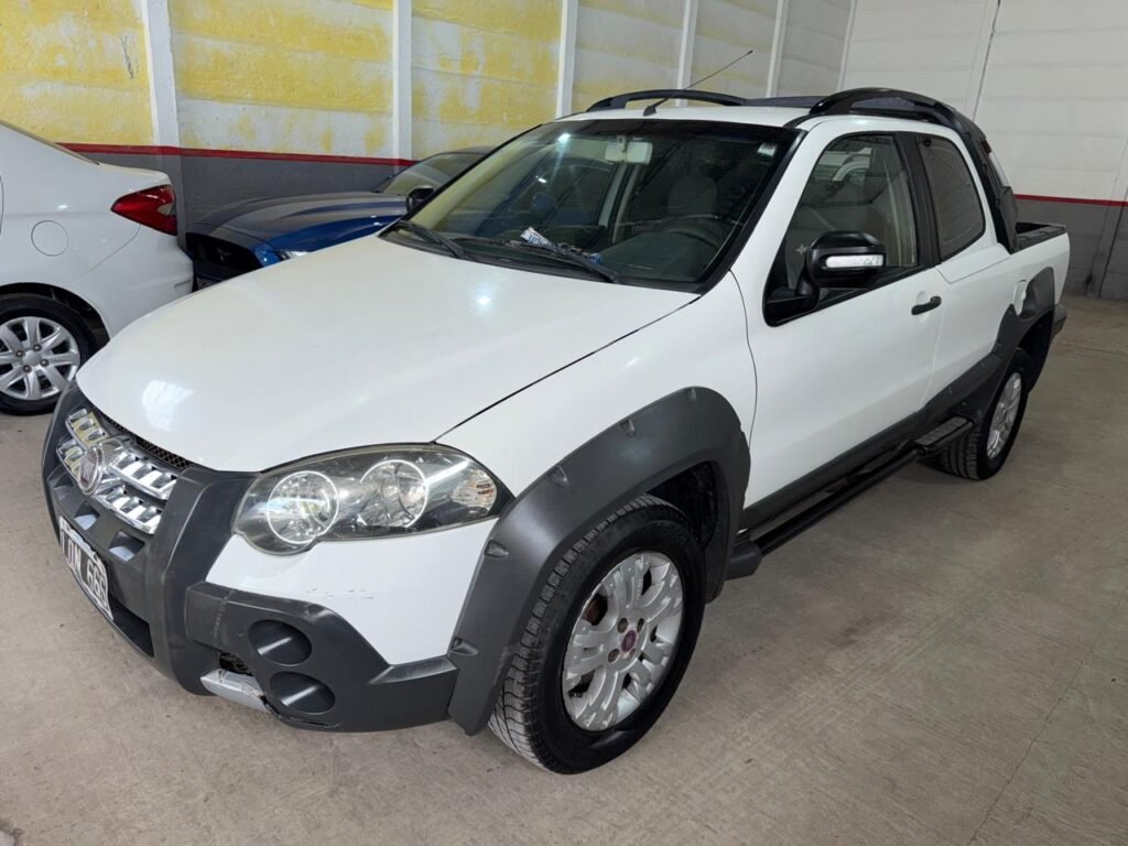 Fiat Strada Adventure Full 1.6 2012